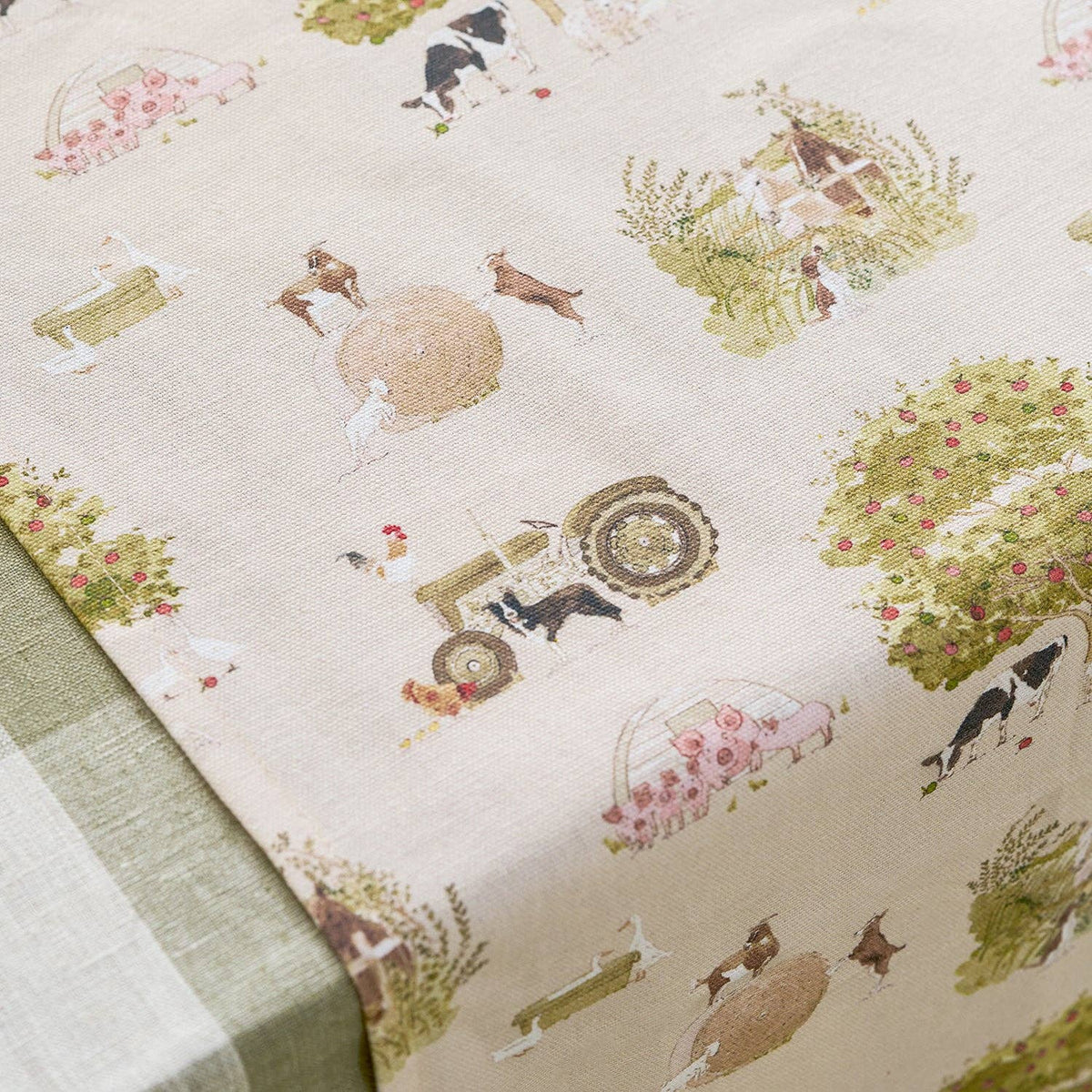 Sophie Allport Farm Friends Table Runner