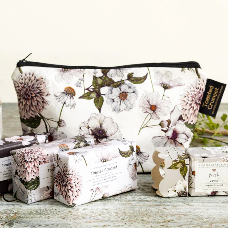 Luxury Make Up Bag & Soap Gift Set - Special Offer