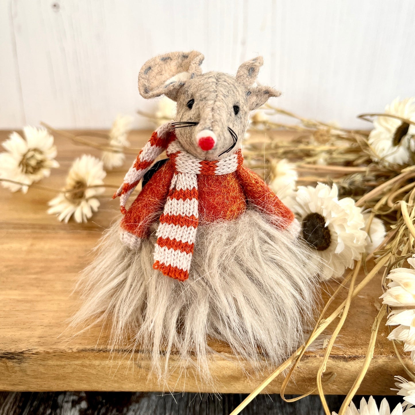Spring Style Fluffy Felt Mouse Shelf Sitters