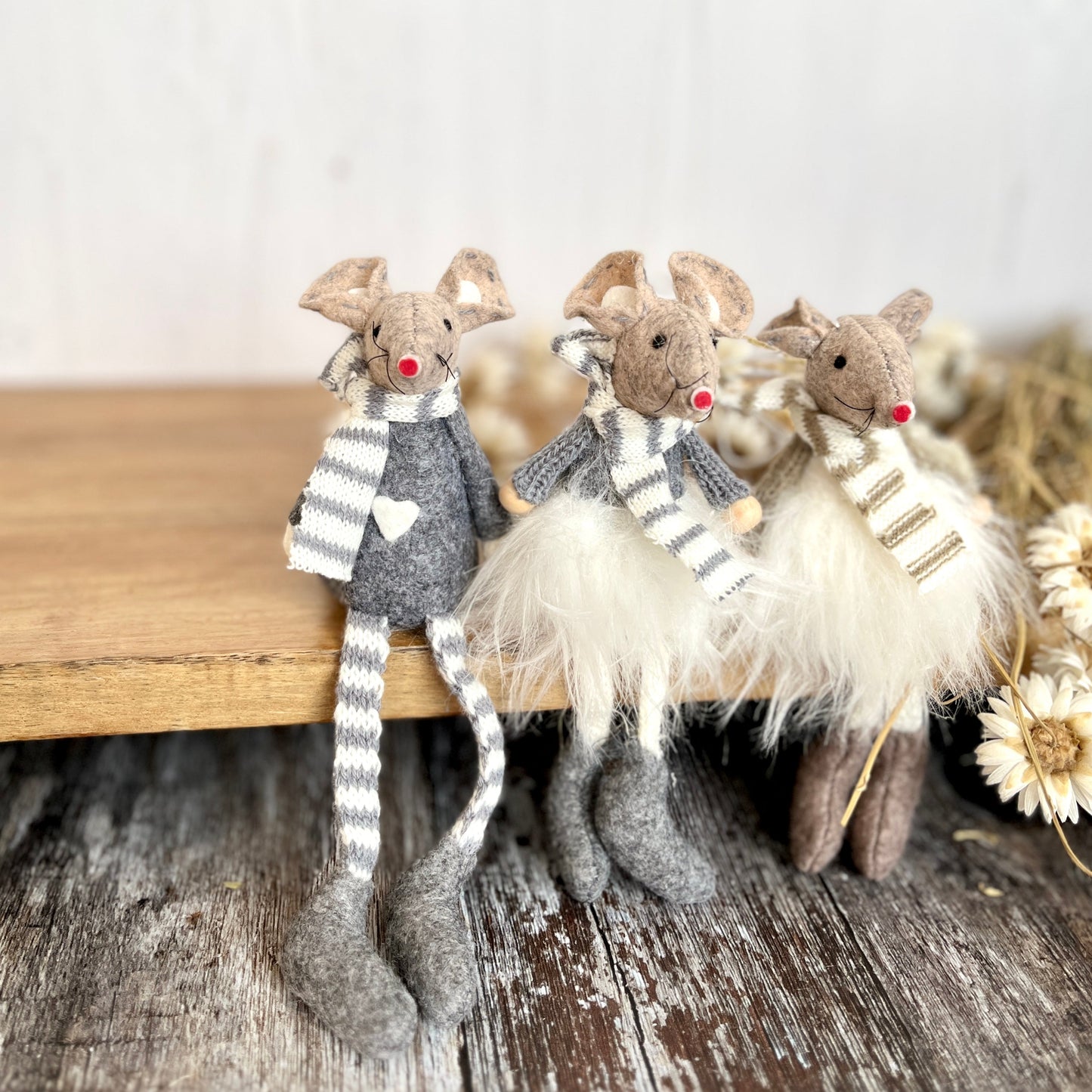 Neutral Felt Dangly Leg Mice Shelf Sitter