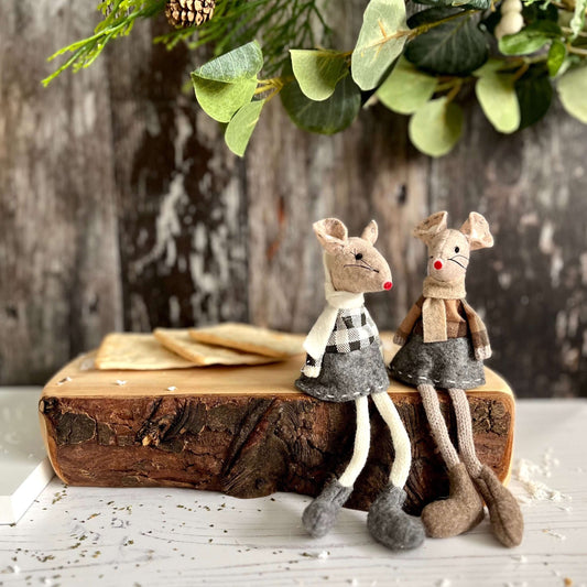 Sitting Mouse Ornaments Together