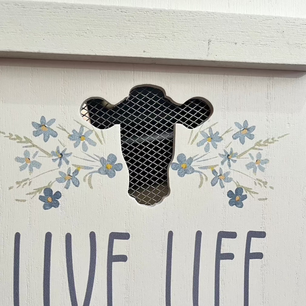 Close Up Mesh Cow Head Details of Cow Wooden Quote Sign