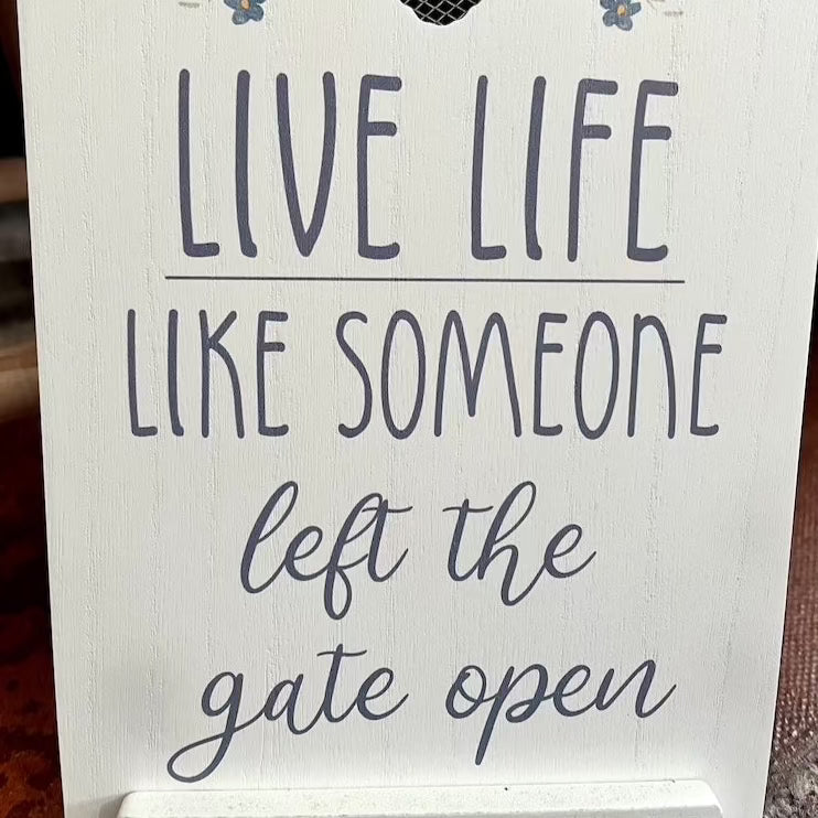 Showing the Quote of the Cow Quote Wooden Sign