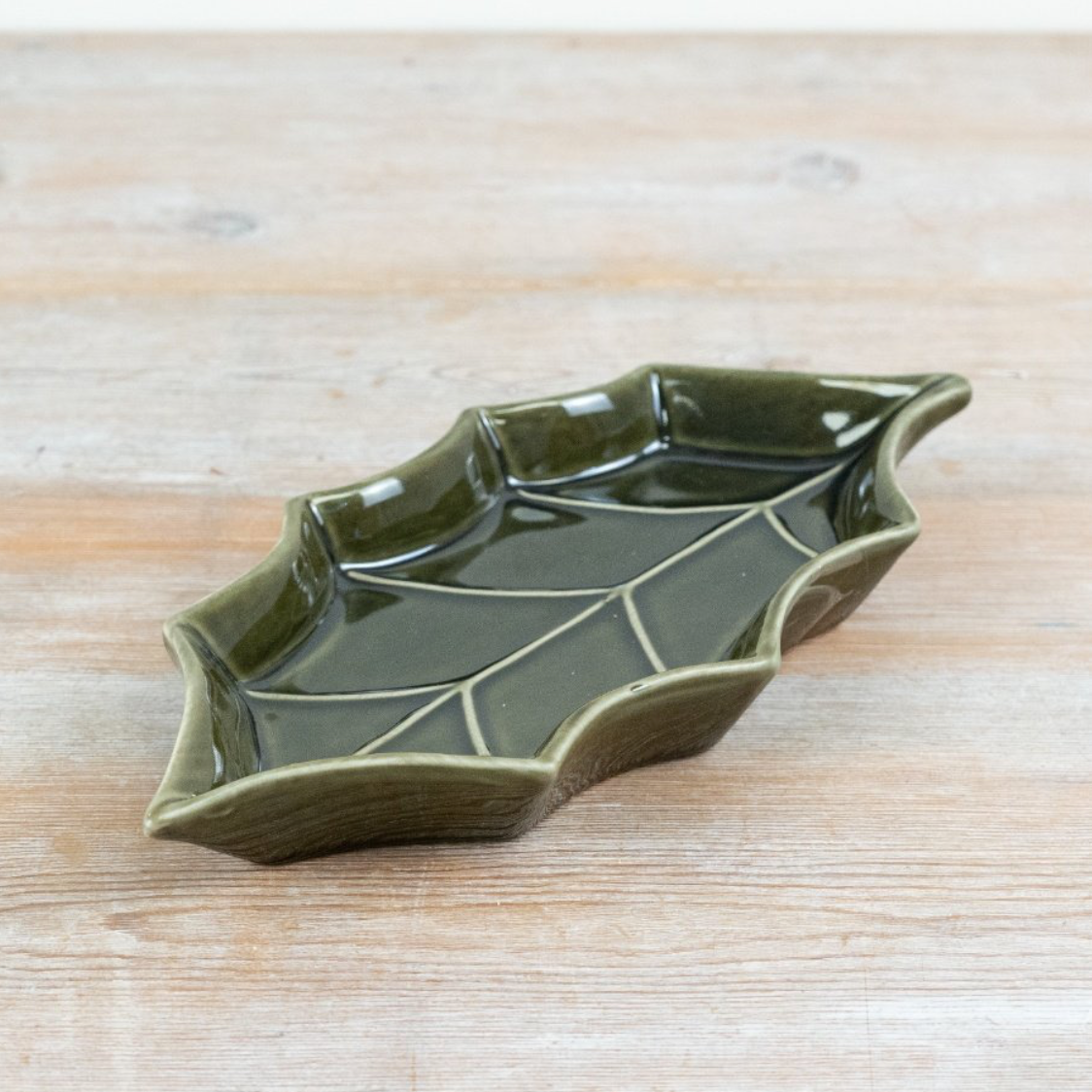 Ceramic Holly Leaf Plate