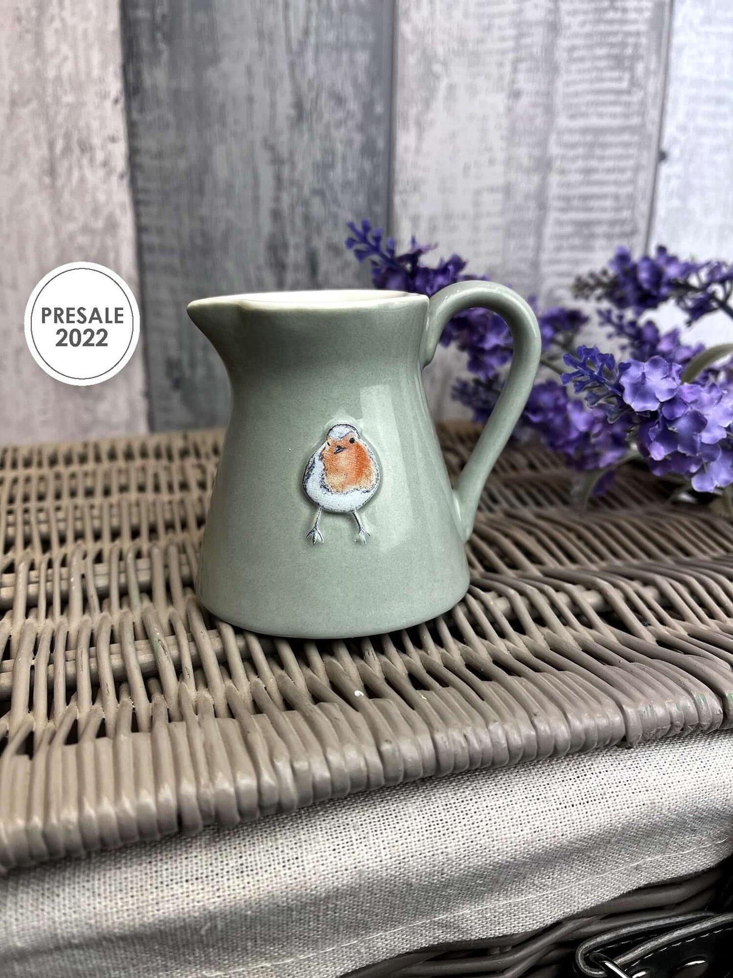 Robin Milk Jug Style Picture