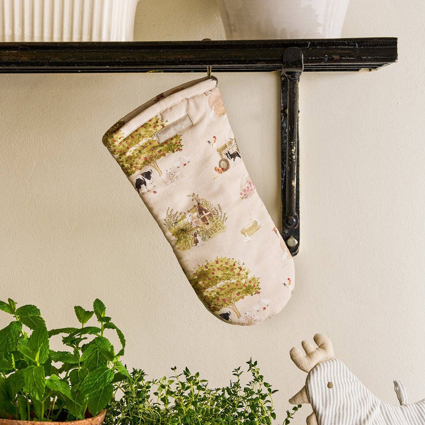 Farm Friends Oven Mitt