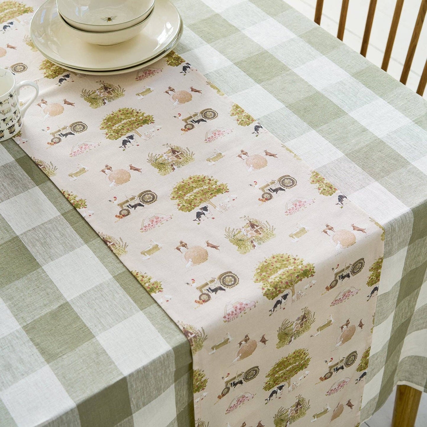 Sophie Allport Farm Friends Table Runner