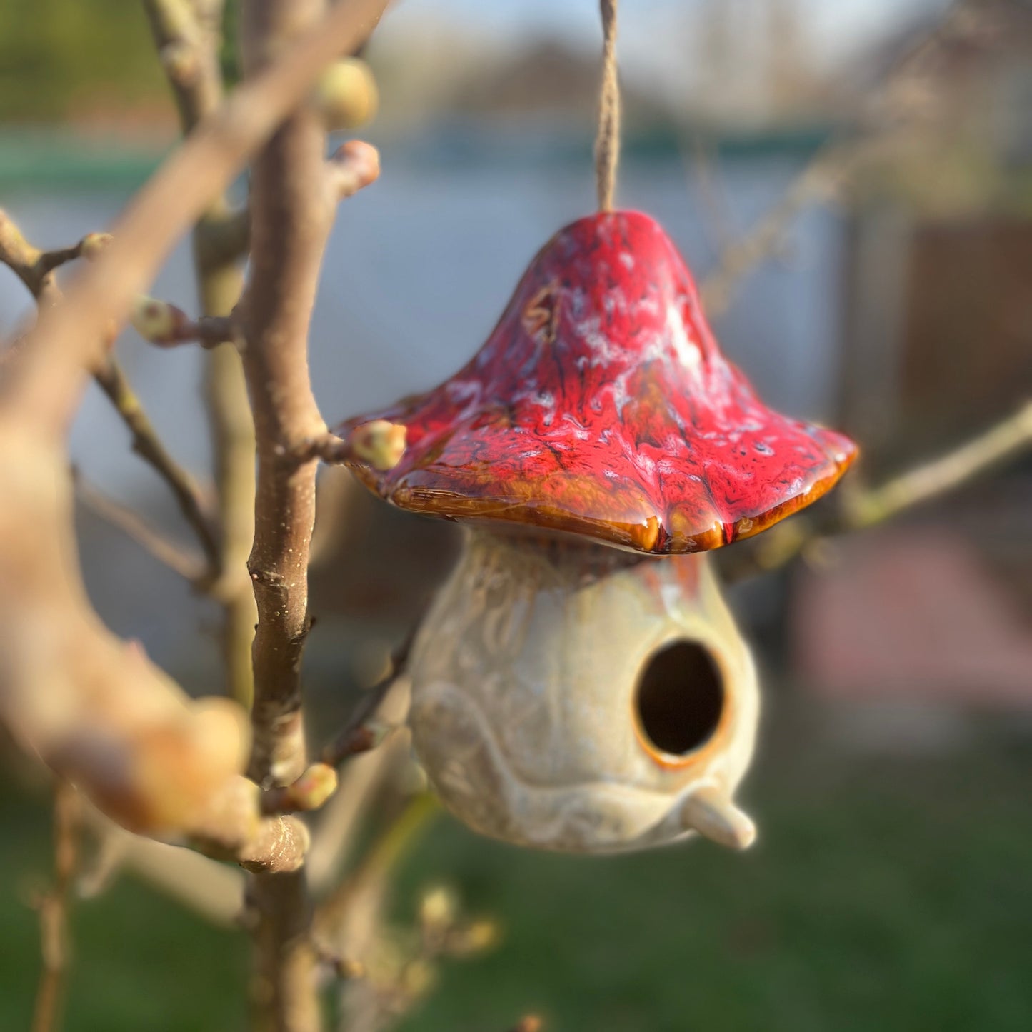 Hanging Ceramic Mushroom Shaped Birdhouse – Rustic Garden Decor for Bird Lovers