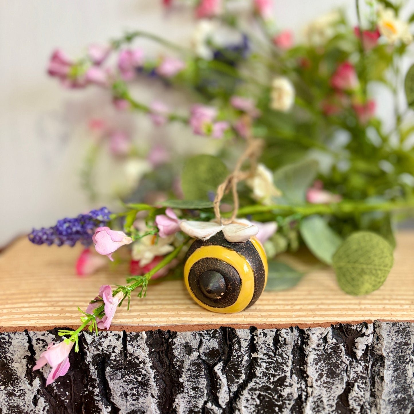 Ceramic Bumble Bee Hanger
