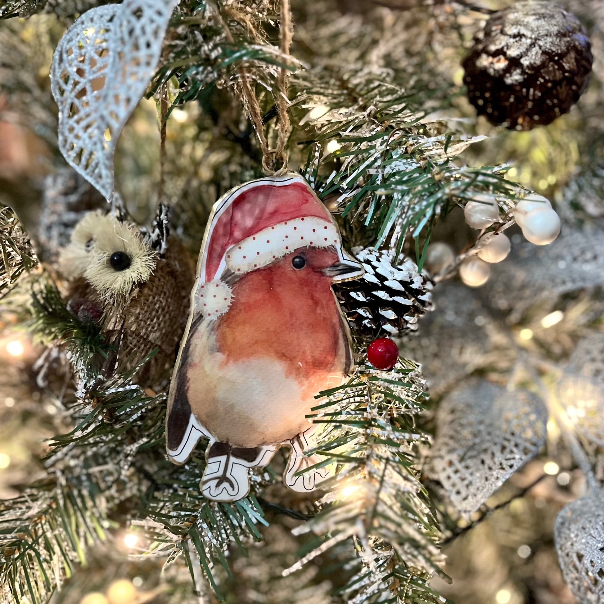 Robin Shape Metal Bauble in Christmas Tree