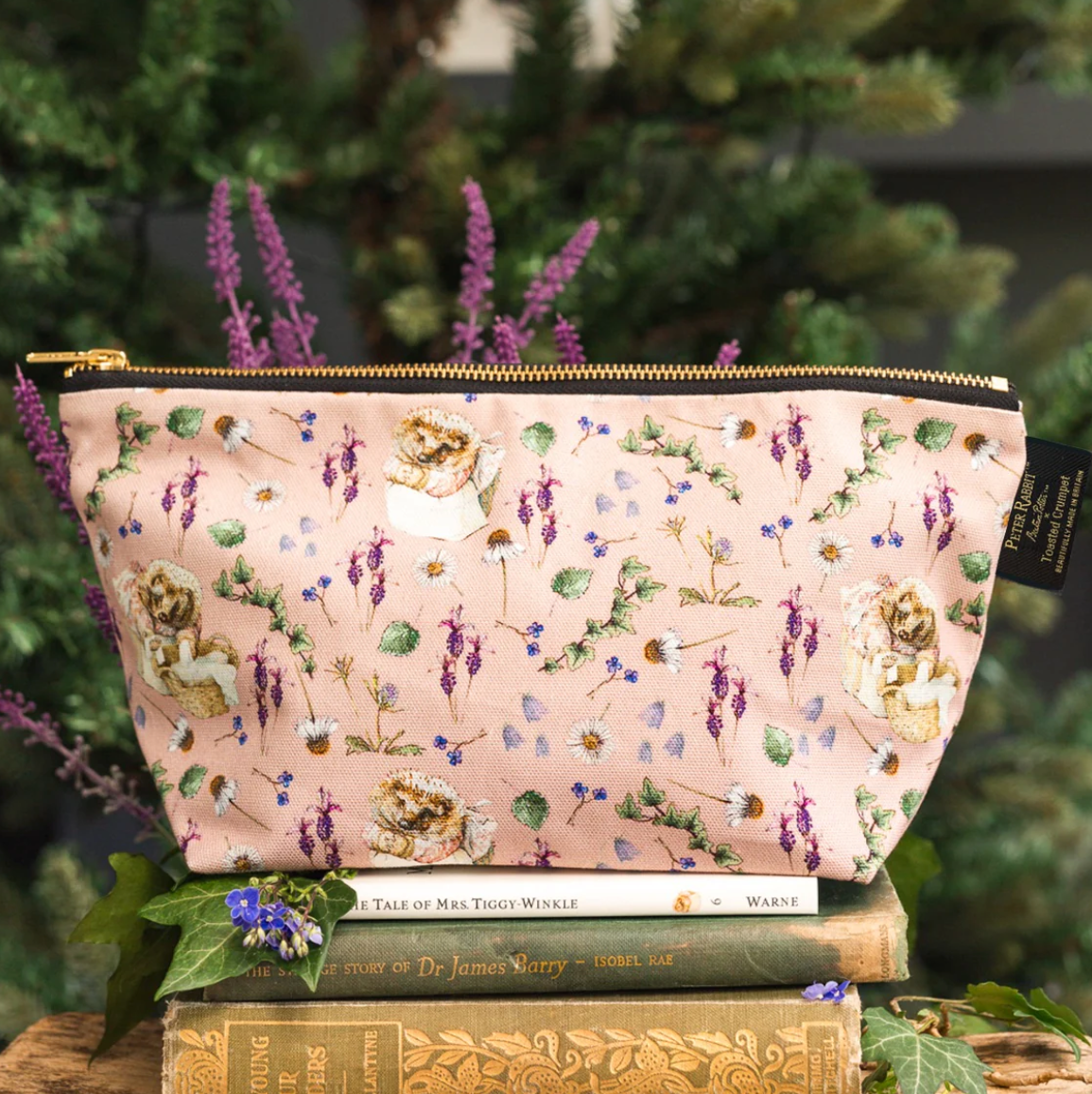 Mrs Tiggy-Winkle Wash Bag