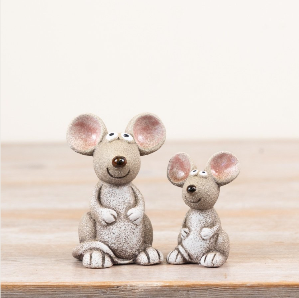 Sitting Stoneware Mouse