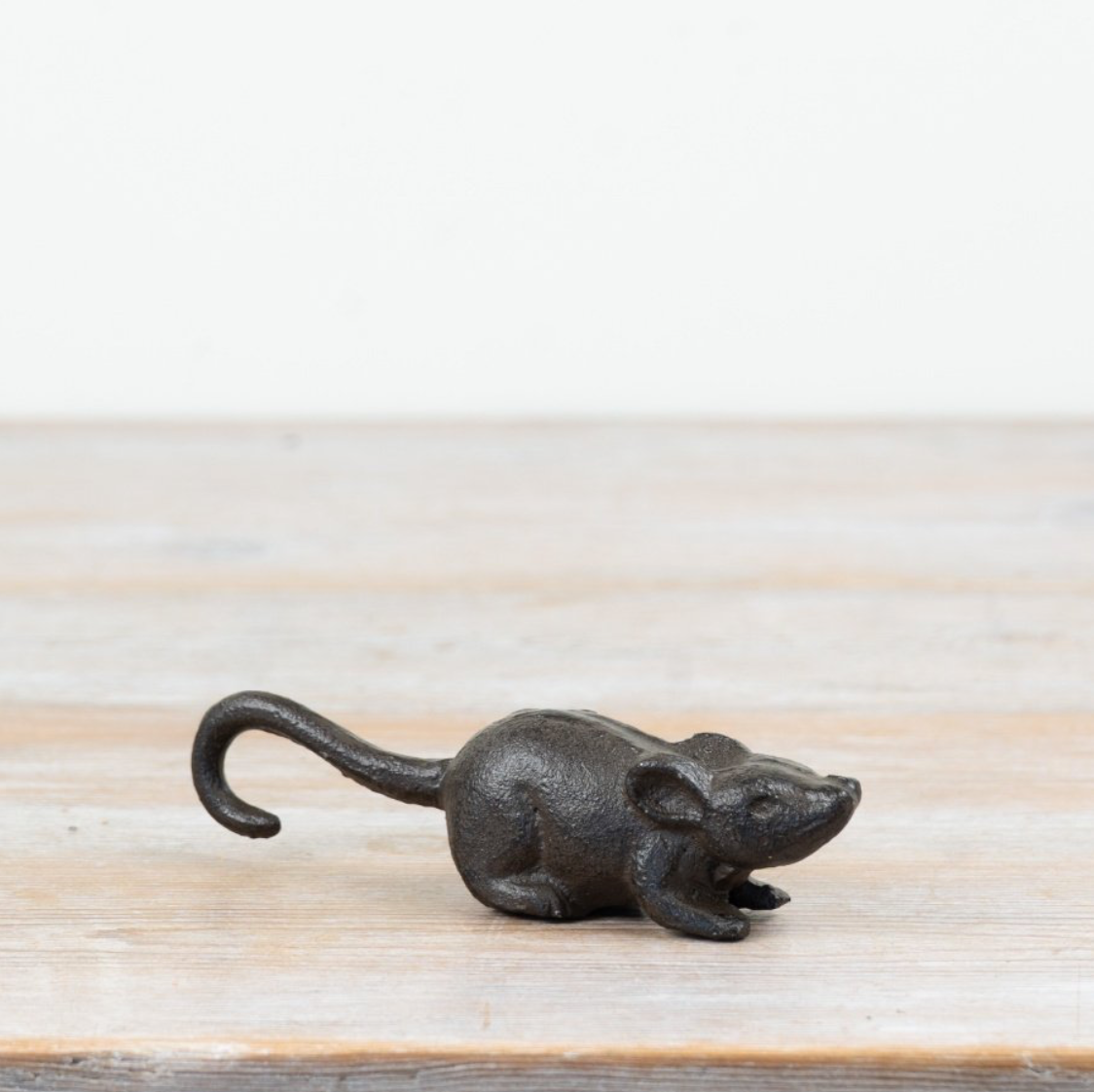 Cast Iron Mouse Hanger