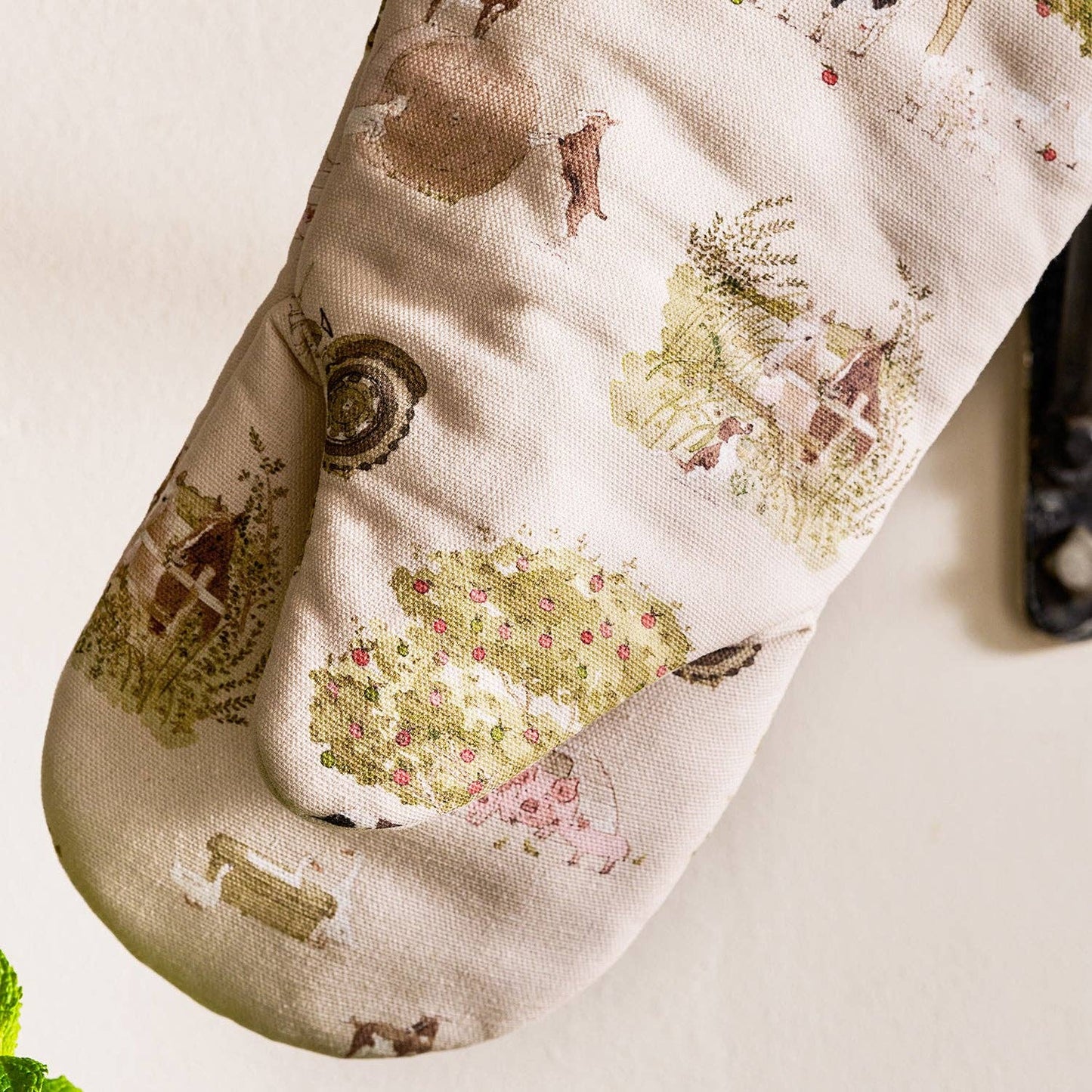 Farm Friends Oven Mitt
