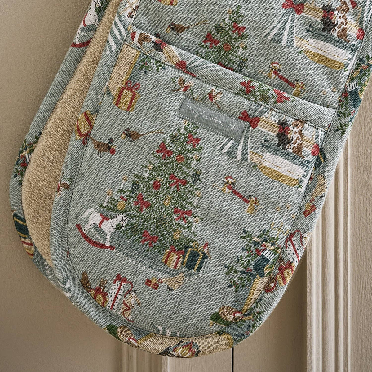 Country Christmas Double Oven Glove
